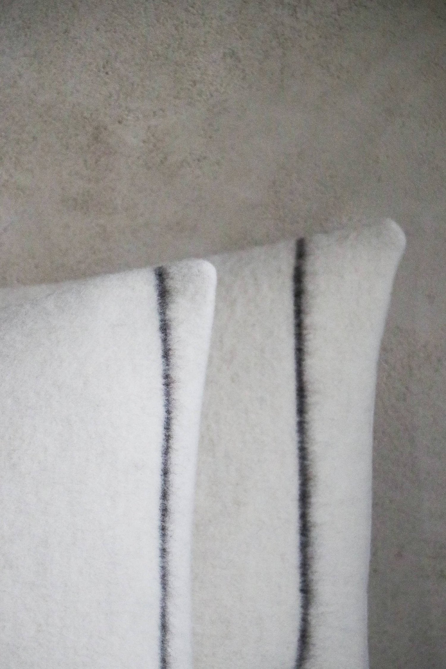Coussin en laine naturelle Horizon