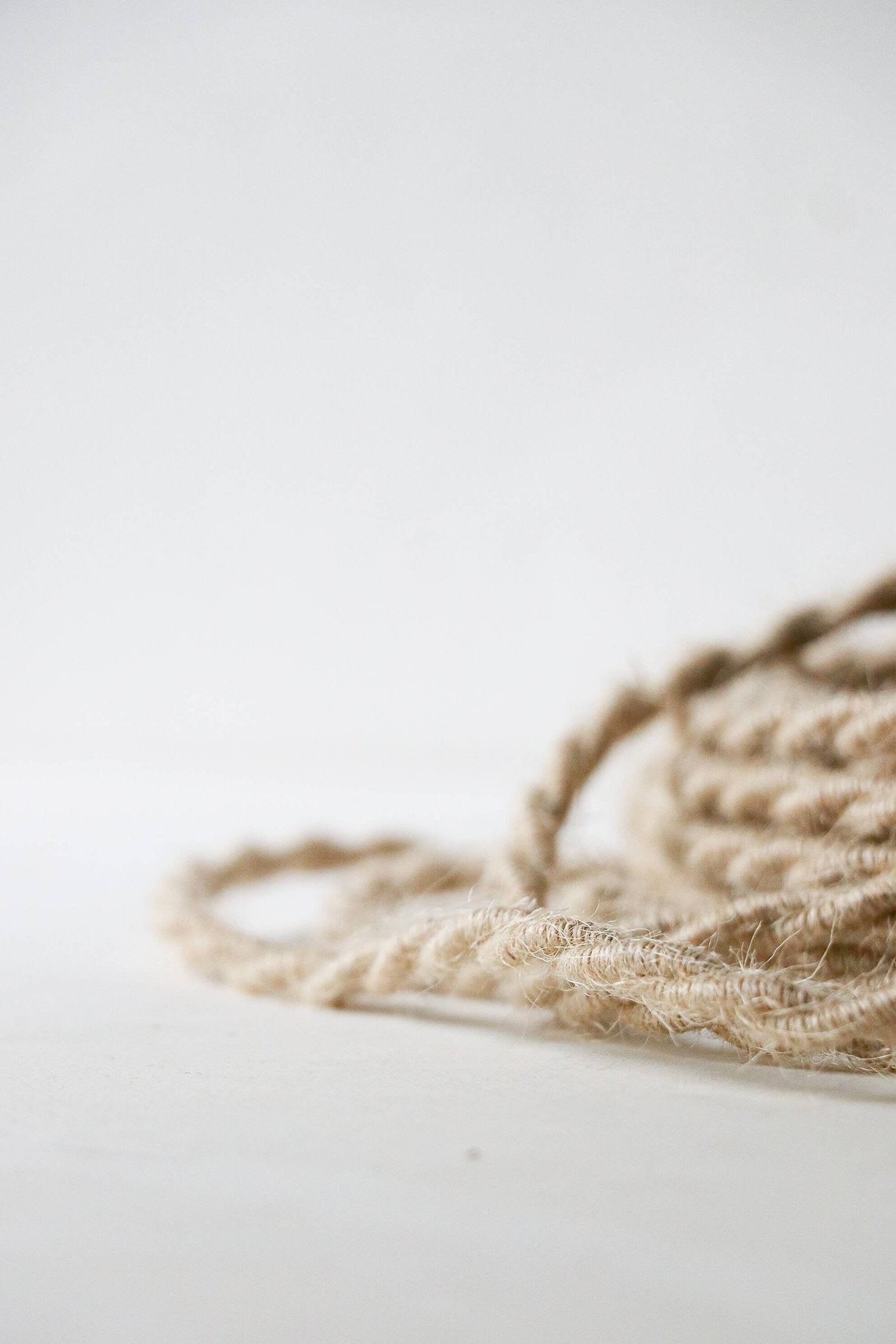 Câble électrique fil jute tressé