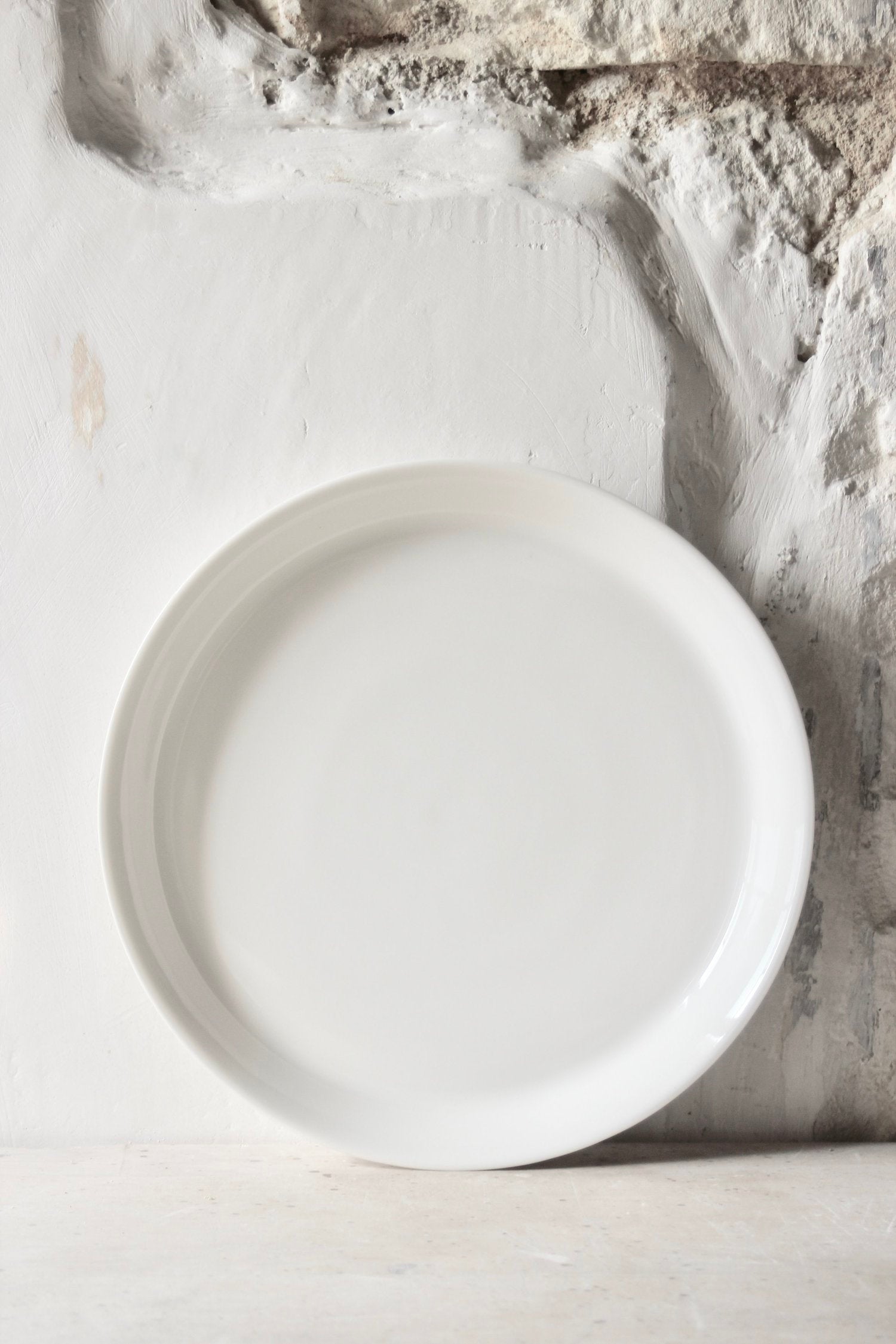 Grande assiette en porcelaine Simple