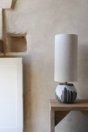 Lampe à poser en grès noir Signature 006