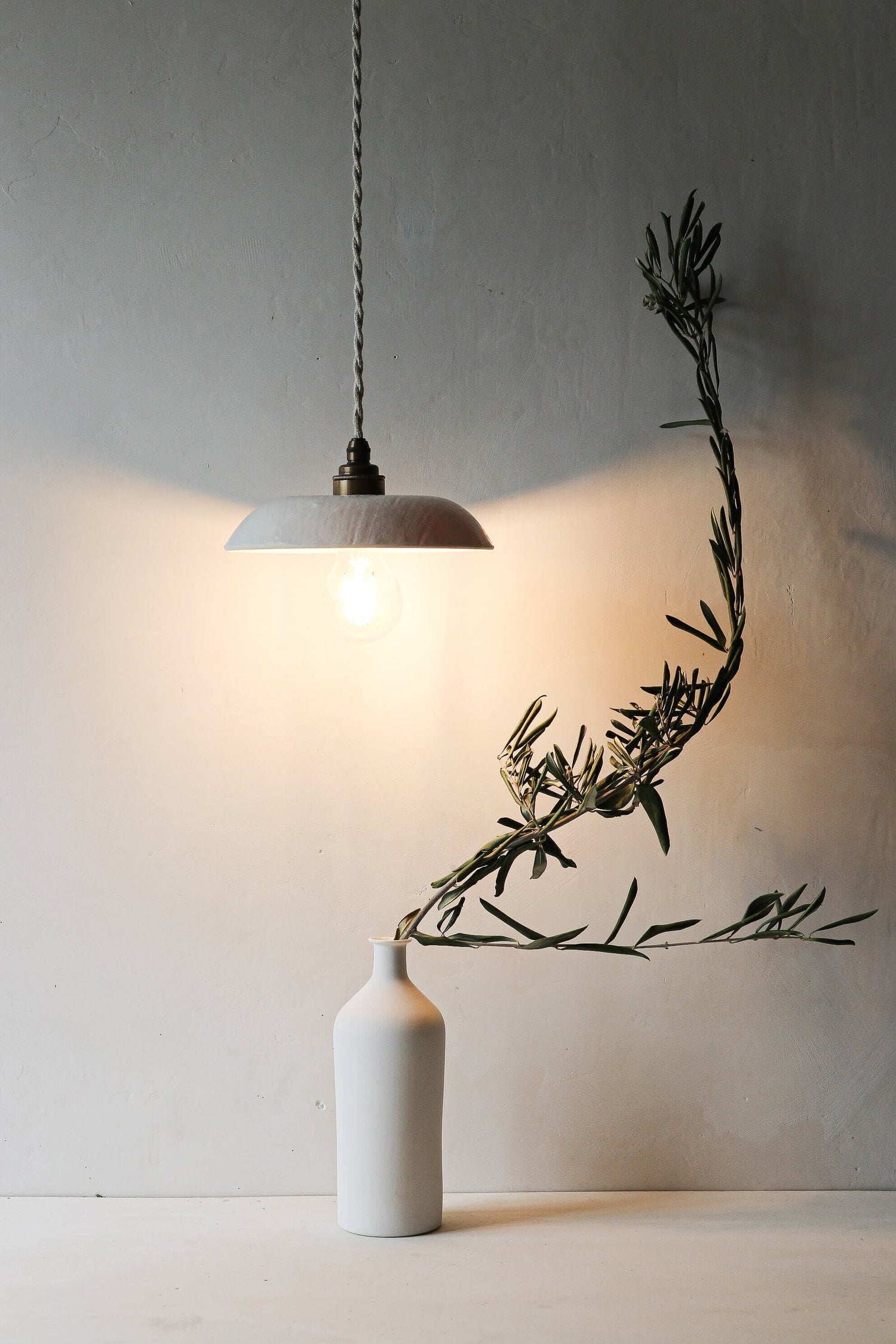 Suspension en porcelaine LINA