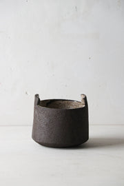 Pot en grès noir P012