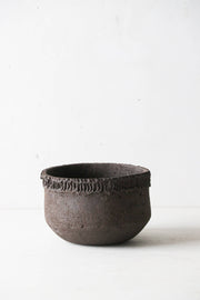 Pot en grès noir P016