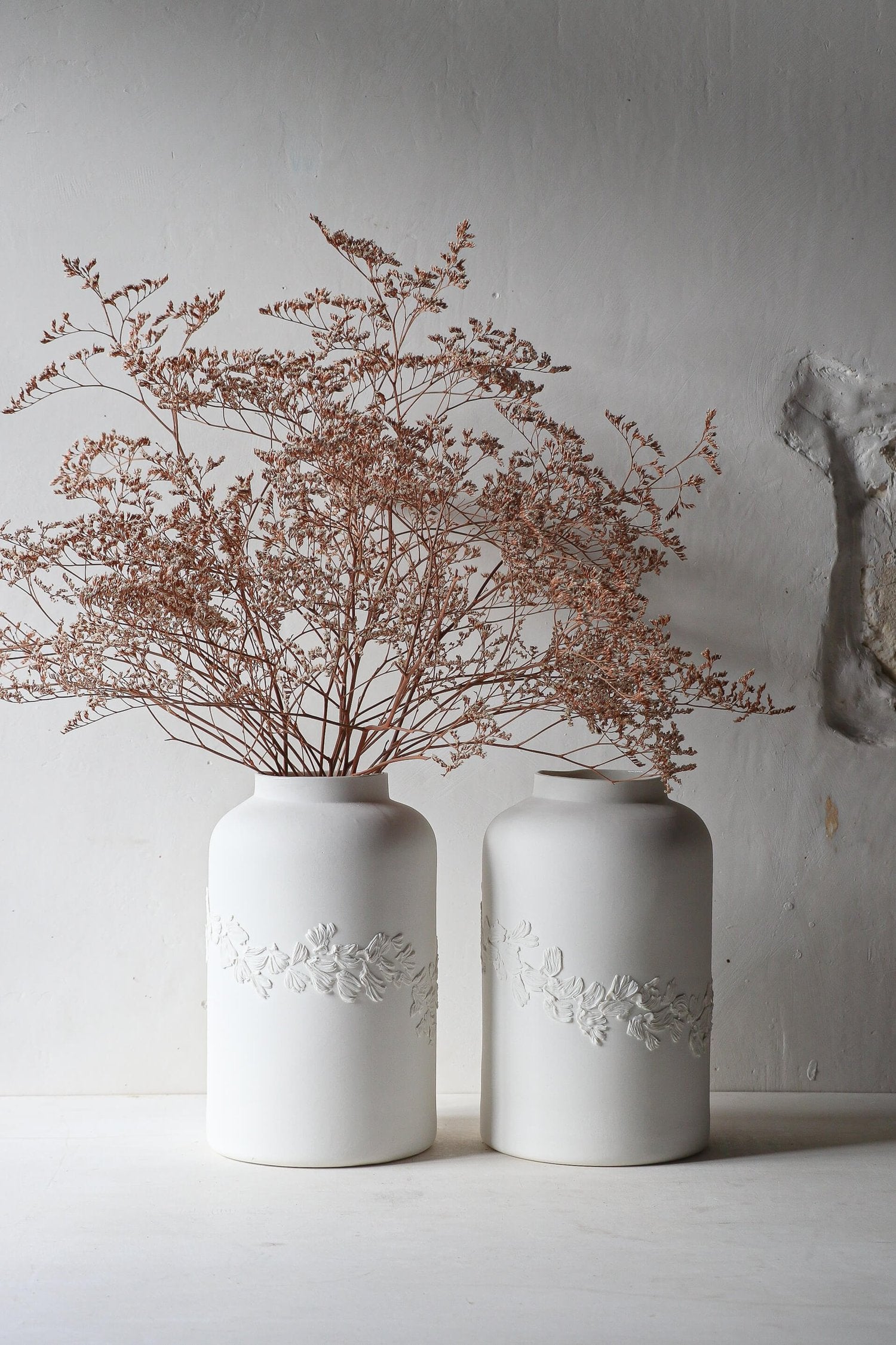 Grand vase en porcelaine Fragments