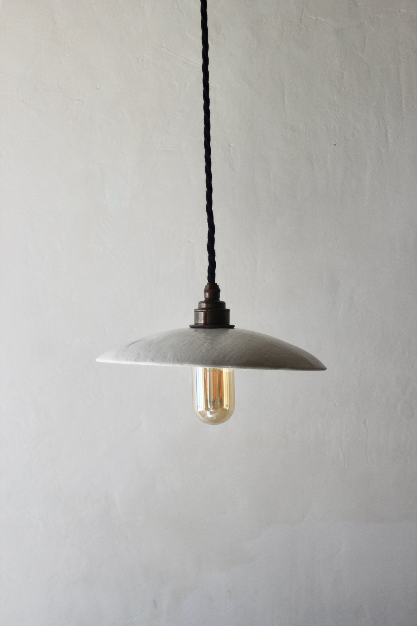 Suspension en porcelaine LINE